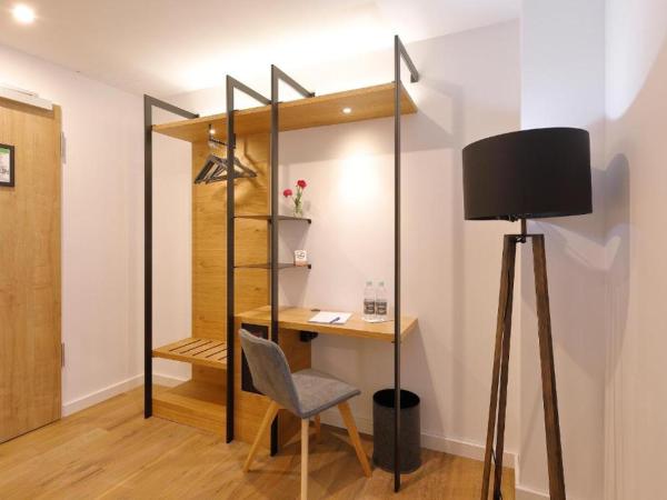 Coffee Fellows Hotel Dortmund : photo 6 de la chambre chambre lit king-size