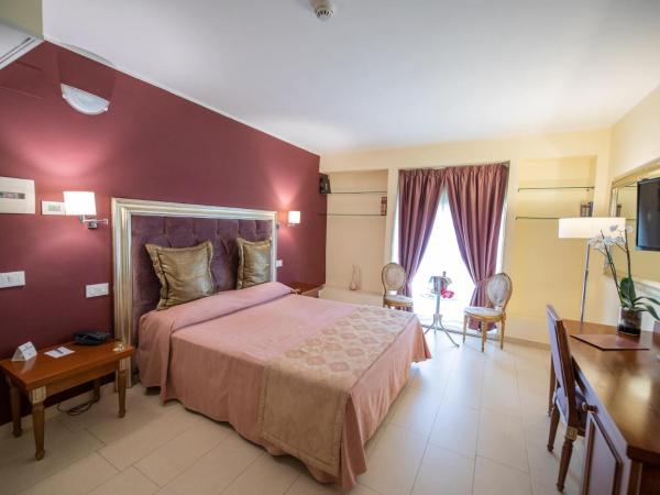 Hotel Parco delle Fontane : photo 1 de la chambre chambre deluxe