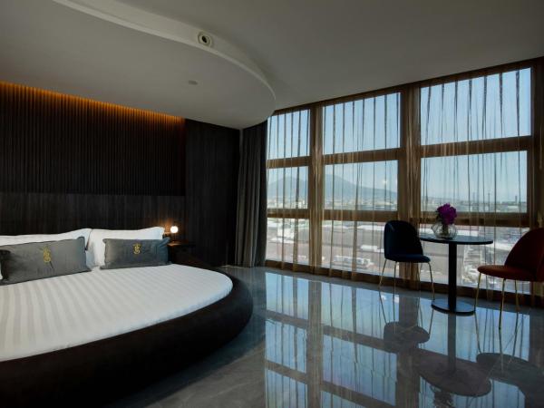 Gold Tower Lifestyle Hotel : photo 2 de la chambre chambre double ou lits jumeaux
