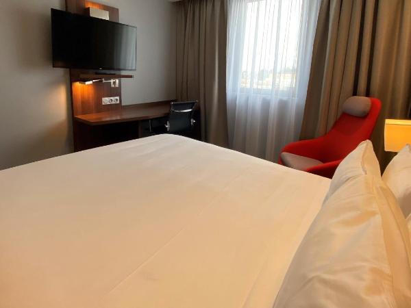 Holiday Inn Express Dijon, an IHG Hotel : photo 6 de la chambre chambre standard lit queen-size