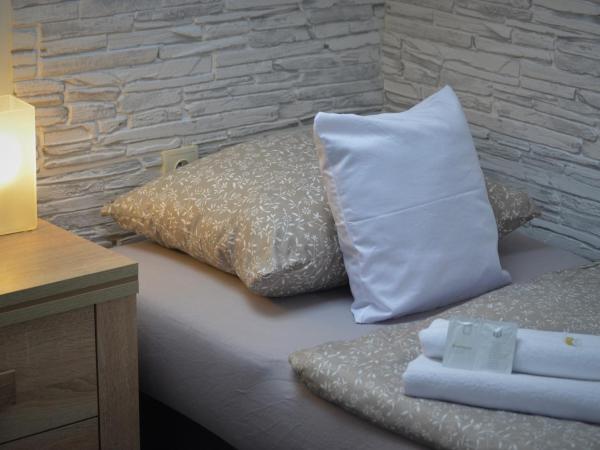 Pension Vyhlídka : photo 8 de la chambre chambre familiale deluxe