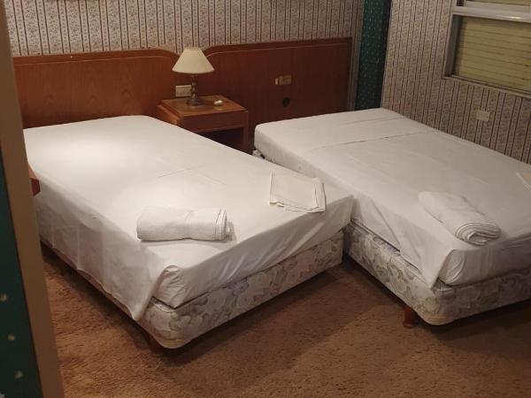 Apartamentos Plaza : photo 4 de la chambre chambre lits jumeaux standard