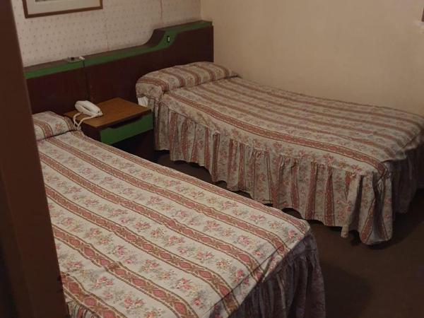 Apartamentos Plaza : photo 2 de la chambre chambre lits jumeaux standard