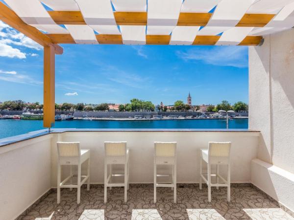 B&B Giardin exclusive rooms and suite : photo 3 de la chambre suite avec terrasse 