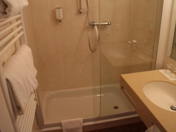 Pension Suzanne : photo 8 de la chambre chambre double confort avec cuisine