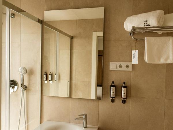 Petit Palace Vargas : photo 10 de la chambre chambre double deluxe avec balcon