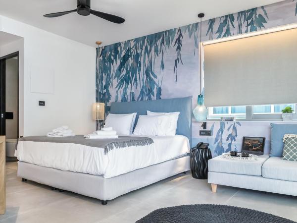 SAVUS Boutique Hotel : photo 1 de la chambre chambre double deluxe - vue latérale sur mer