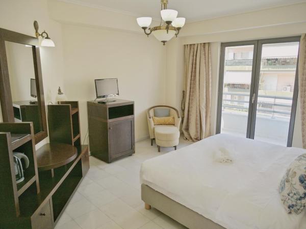 New Times Home & Hotels Near Metro Station Athens Center : photo 8 de la chambre chambre double ou lits jumeaux