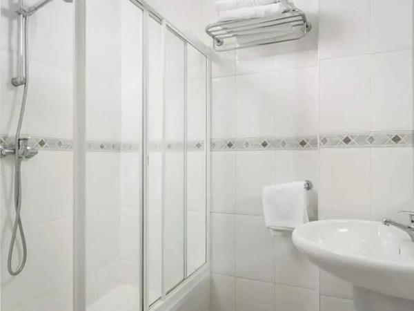 Hotel Madrid Río : photo 2 de la chambre chambre lits jumeaux