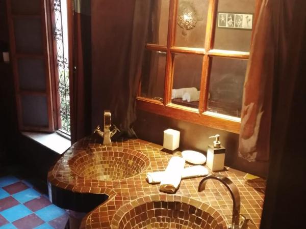 Les Bains de Fez Tara : photo 10 de la chambre chambre lit king-size supérieure