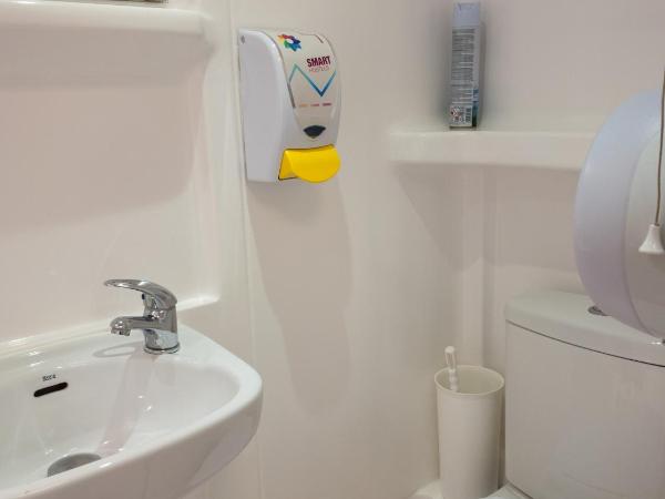 Smart Russell Square Hostel : photo 2 de la chambre chambre lits jumeaux avec salle de bains privative