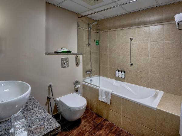 Holiday Inn Dubai Al Barsha, an IHG Hotel : photo 5 de la chambre suite 1 chambre lit king-size – vue sur ville