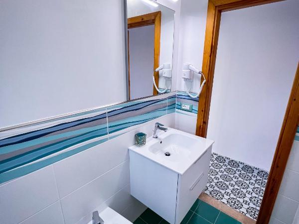 Villa Egidio : photo 6 de la chambre chambre double avec balcon - vue sur mer