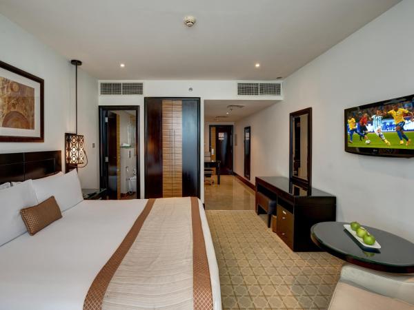 Holiday Inn Dubai Al Barsha, an IHG Hotel : photo 3 de la chambre chambre king standard avec vue sur ville