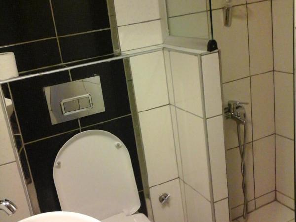 Olimpiyat Hotel Izmir : photo 8 de la chambre chambre quadruple standard