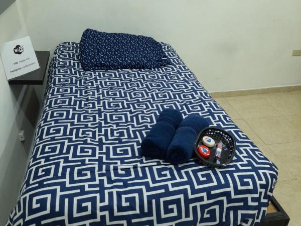 Special HOEStel in Monterrey! : photo 4 de la chambre chambre double ou lits jumeaux