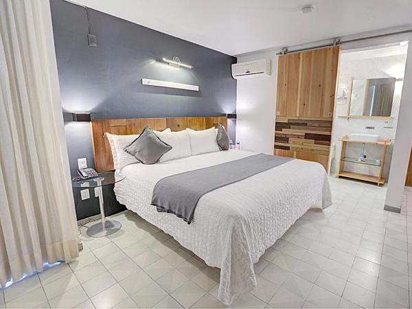 Hotel CLARUM 101 : photo 5 de la chambre chambre double avec balcon