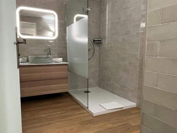 Hôtel Astria : photo 3 de la chambre chambre quadruple confort