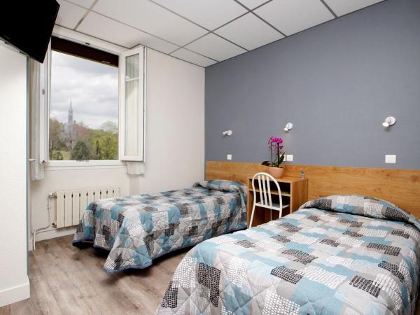 Hôtel Montfort : photo 4 de la chambre chambre double