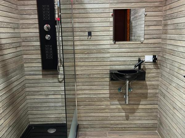 Eternity Alicante : photo 8 de la chambre studio avec baignoire spa