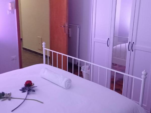 B & B Arbostella Dream Stay : photo 5 de la chambre chambre lit queen-size avec salle de bains commune 