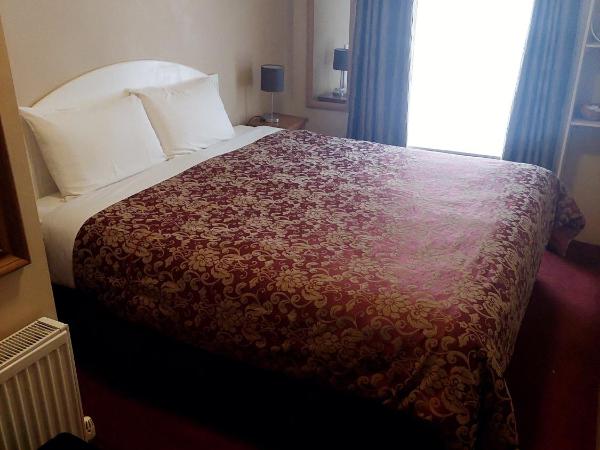 Parkway Guesthouse : photo 2 de la chambre chambre double avec salle de bains privative