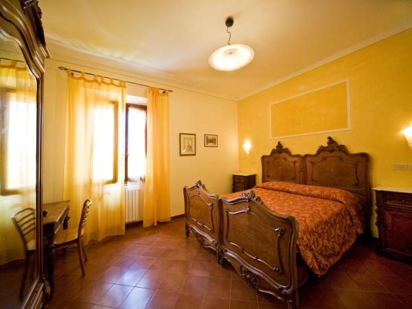Hotel Merlini : photo 6 de la chambre chambre double avec salle de bains privative