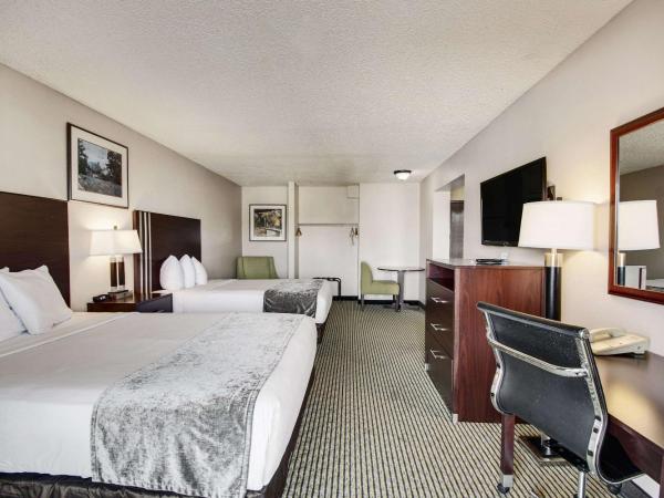 Rodeway Inn & Suites Portland - Jantzen Beach : photo 8 de la chambre suite 2 lits queen-size - accessible aux personnes à mobilité réduite - non-fumeurs