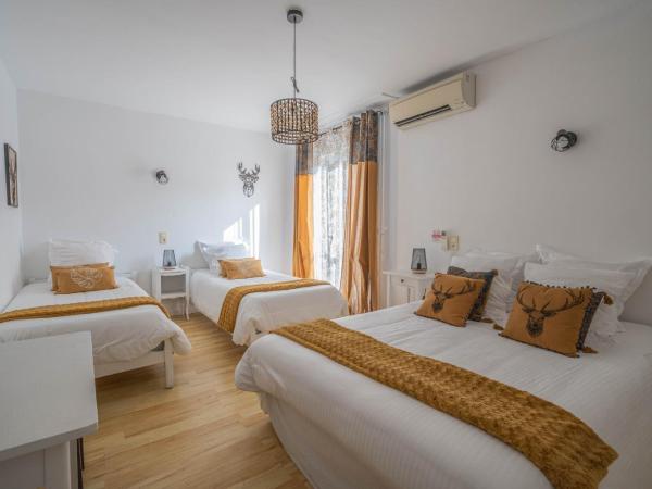 Hôtel Le Méditerranée : photo 3 de la chambre chambre quadruple