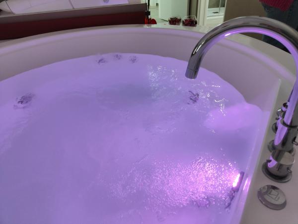 Regina Margherita Suite : photo 4 de la chambre chambre lit king-size avec baignoire spa