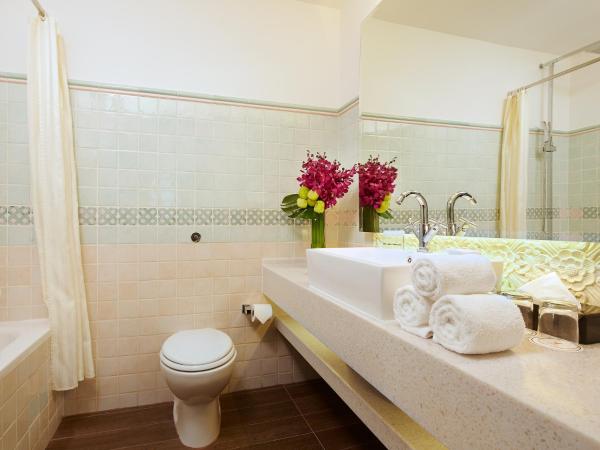 Village Hotel Albert Court by Far East Hospitality : photo 5 de la chambre chambre familiale
