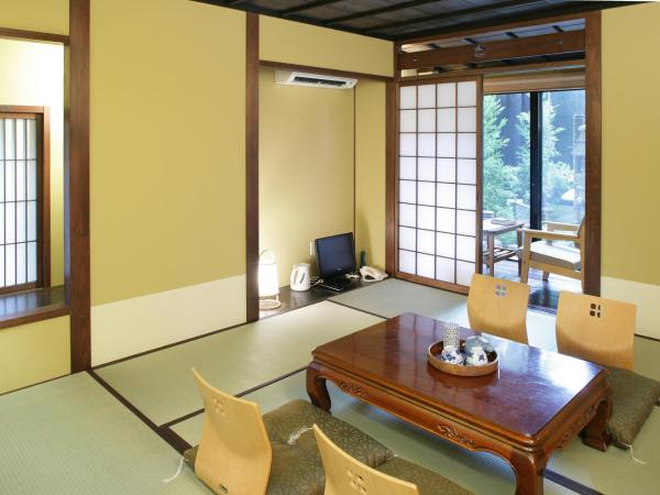 Matsubaya Ryokan : photo 3 de la chambre chambre de luxe de style japonais avec vue sur le jardin