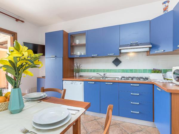 Le Dimore di Nettuno - Happy Rentals : photo 3 de la chambre appartement - vue sur piscine