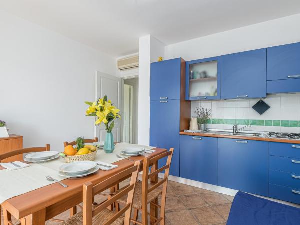 Le Dimore di Nettuno - Happy Rentals : photo 2 de la chambre appartement - vue sur piscine