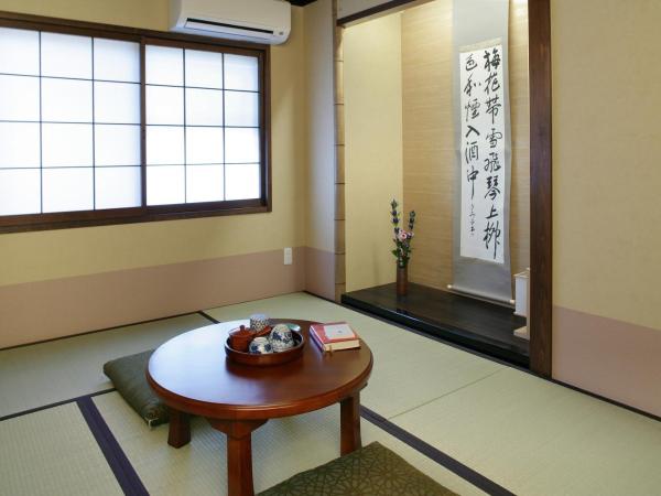 Matsubaya Ryokan : photo 3 de la chambre chambre lits jumeaux standard de style japonais avec salle de bains privative