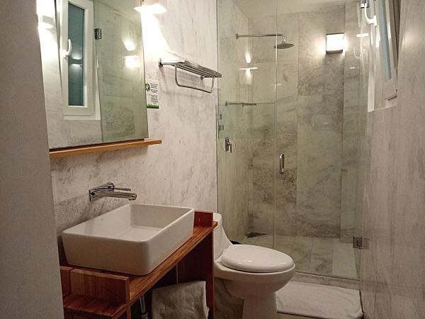 Hotel CLARUM 101 : photo 4 de la chambre chambre double deluxe