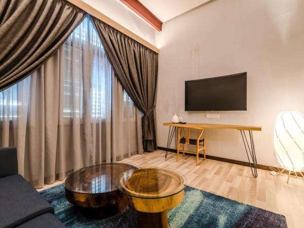 Tien Hotel Georgetown : photo 9 de la chambre suite avec cour