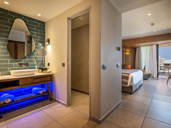 Minos Ambassador Suites & Spa - Adults only : photo 4 de la chambre suite junior deluxe