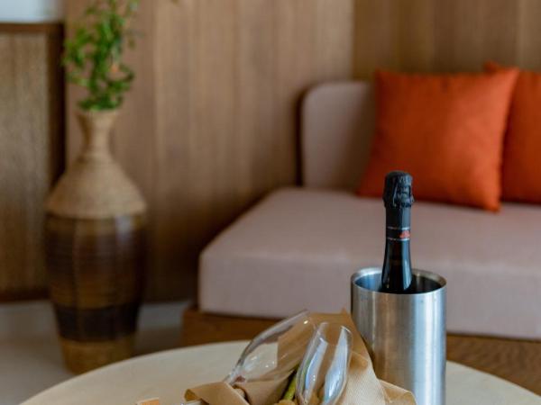 Minos Ambassador Suites & Spa - Adults only : photo 6 de la chambre suite junior supérieure