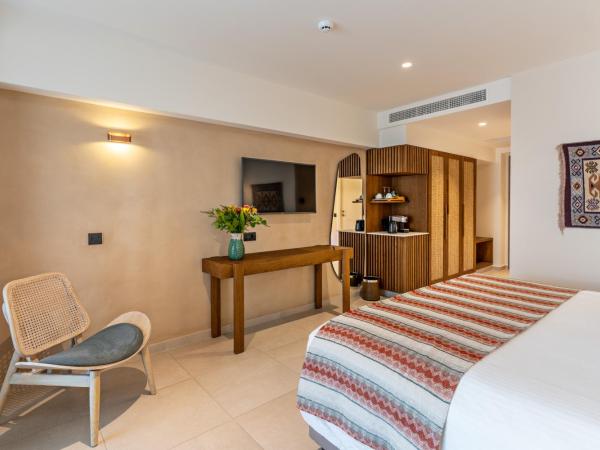 Minos Ambassador Suites & Spa - Adults only : photo 7 de la chambre suite junior supérieure