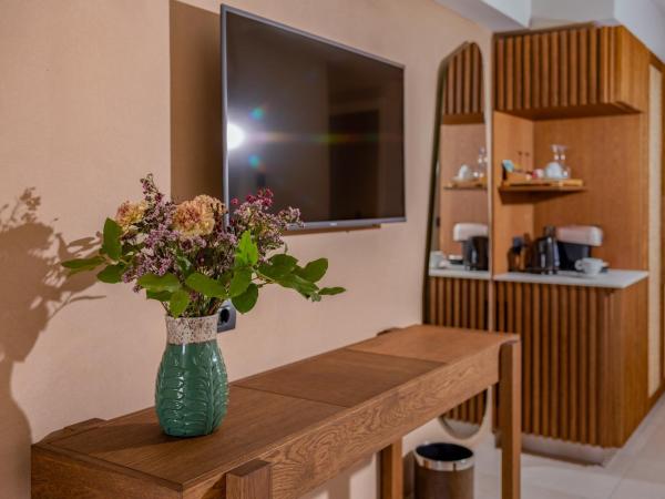 Minos Ambassador Suites & Spa - Adults only : photo 9 de la chambre suite junior deluxe