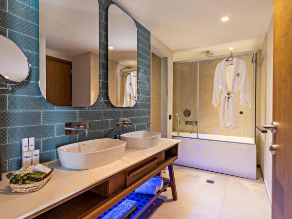 Minos Ambassador Suites & Spa - Adults only : photo 10 de la chambre suite