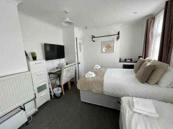 Brighton Black Hotel & Hot Tubs : photo 10 de la chambre chambre familiale deluxe