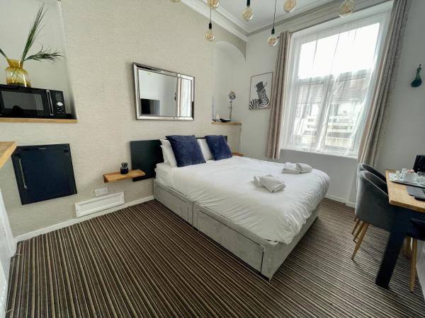 Brighton Black Hotel & Hot Tubs : photo 8 de la chambre chambre double deluxe