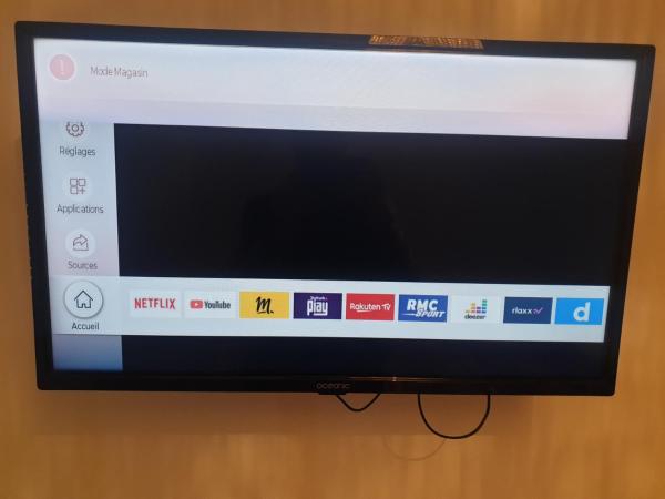 NEW CHEAP PRIVATE ROOM, KITCHEN , OVERWIEUW sea,TRAM on spot, 12 minutes from nice train station with tram , beach in 17 min tram , CHAMBRE PRIVÉE pas cher, cuisine équipée , tram sur place, APERÇU mer, 12 min de la gare de Nice avec le tram, 17 min plage : photo 5 de la chambre chambre double