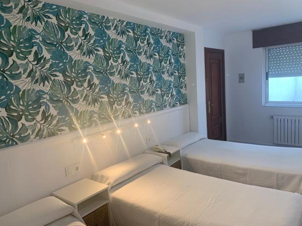 Hostal Linar : photo 5 de la chambre chambre triple