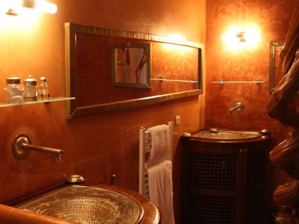 Riad Laaroussa : photo 4 de la chambre suite orange (2 adultes)