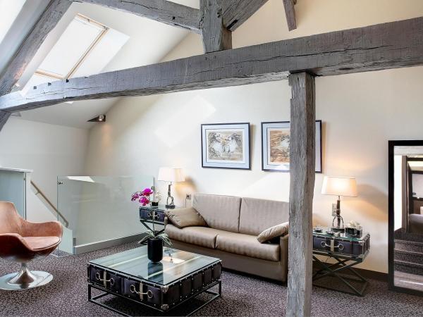 Best Western Premier de La Poste & Spa : photo 4 de la chambre suite lit king-size avec canapé-lit