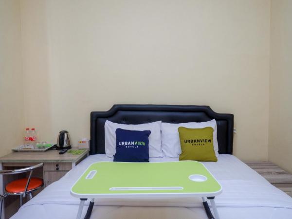 Urbanview Hotel Jogja City Mall : photo 1 de la chambre chambre double standard