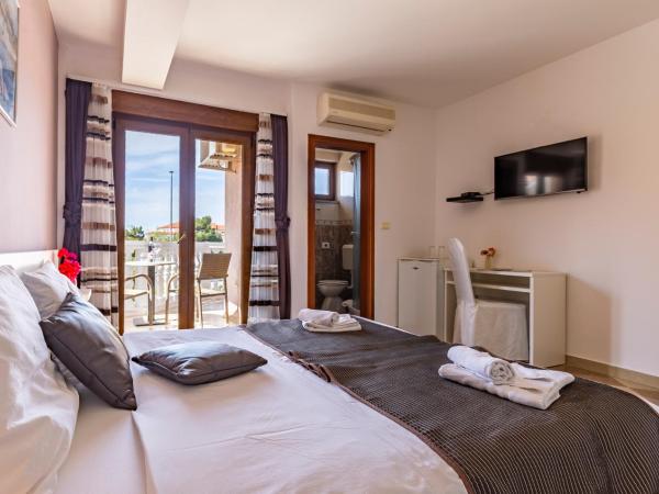 Villa San Rocco Bed & Breakfast : photo 9 de la chambre chambre double
